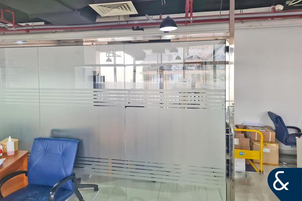 Fitted | Open Space | Close To Metro Station